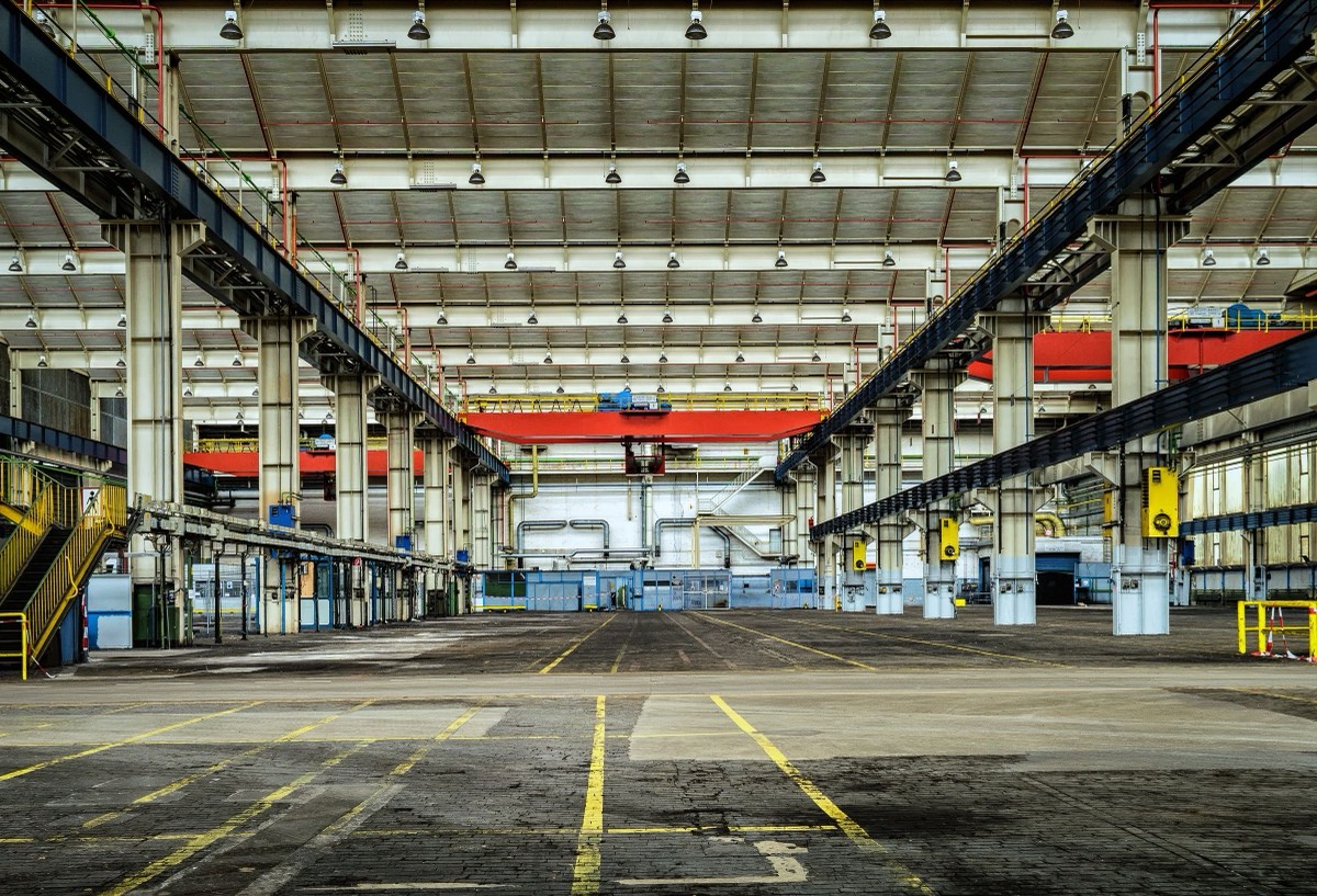An empty industrial hall